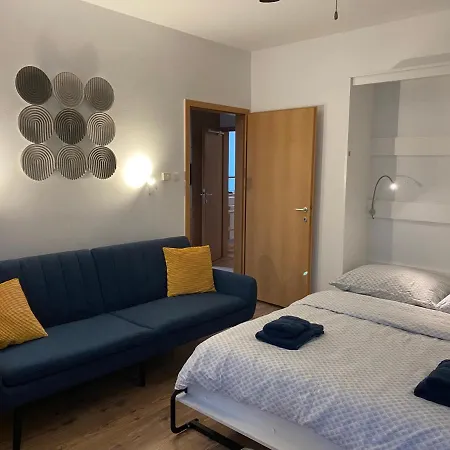 Apartman 44